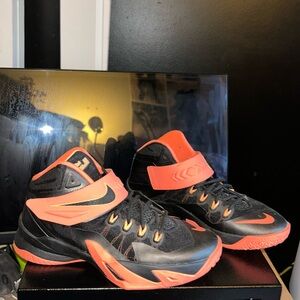 Youth Lebron James Nikes practically knew 5.5